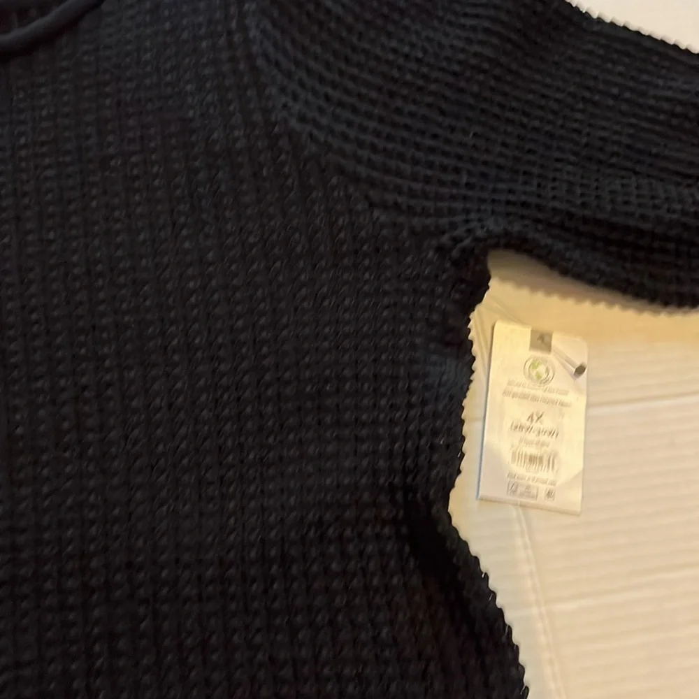 NWT-Terra& sky-size 4X-black scoopneck, textured sweater with puff sleeves.